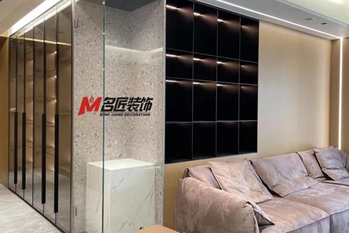 柳州市榮良麒麟華府現(xiàn)代簡約風格三居室裝修案例
